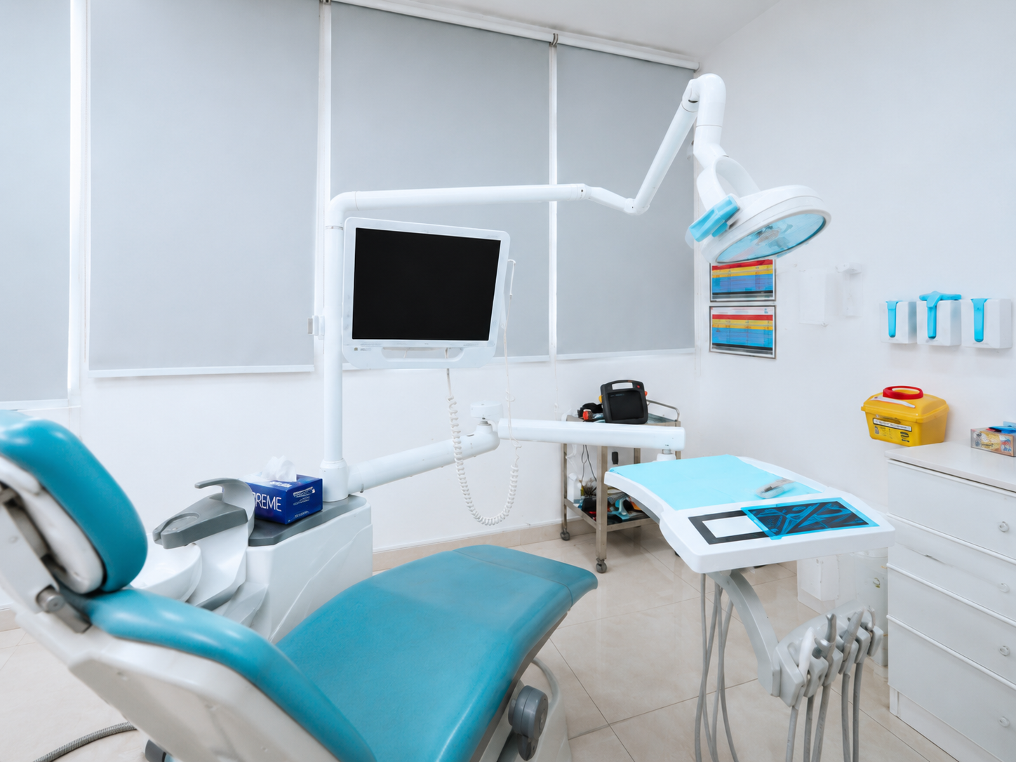 Dental treatment chair